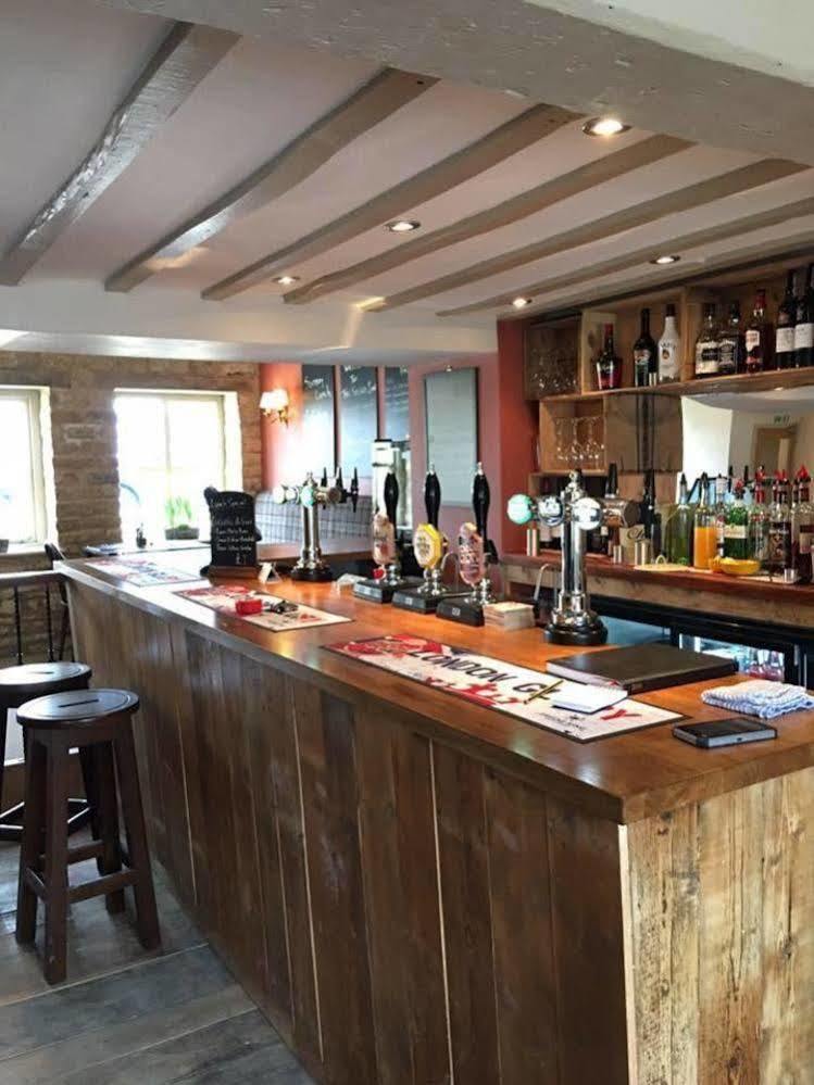 The Salford Inn 치핑노턴 외부 사진